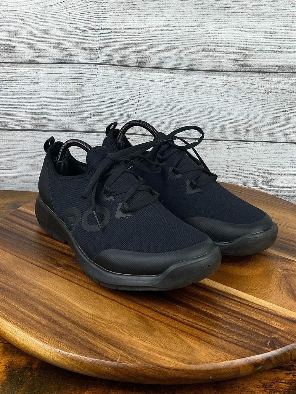OOFOS OOmg Sport Lace Up Low Triple Black Comfort Recovery Shoes Men’s Size 10